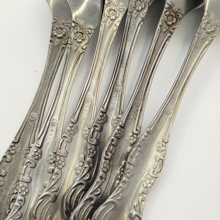 Набор из 6 чайных ложек, украшенных растительным декором, нержавеющая сталь, Павловский завод художественных металлоизделий им. С.М. Кирова