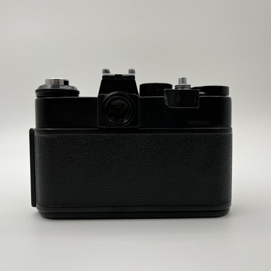 Фотоаппарат "Зенит-ЕТ" c объективом "Гелиос-44-2" в оригинальном кофре с коробкой, металл, пластик, стекло, кожа, Белорусское оптико-механическое объединение (БелОМО), СССР, 1982 г.