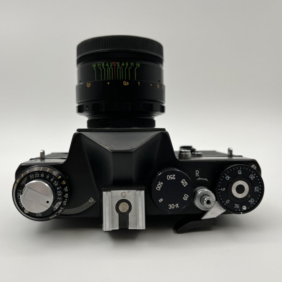 Фотоаппарат "Зенит-ЕТ" c объективом "Гелиос-44-2" в оригинальном кофре с коробкой, металл, пластик, стекло, кожа, Белорусское оптико-механическое объединение (БелОМО), СССР, 1982 г.