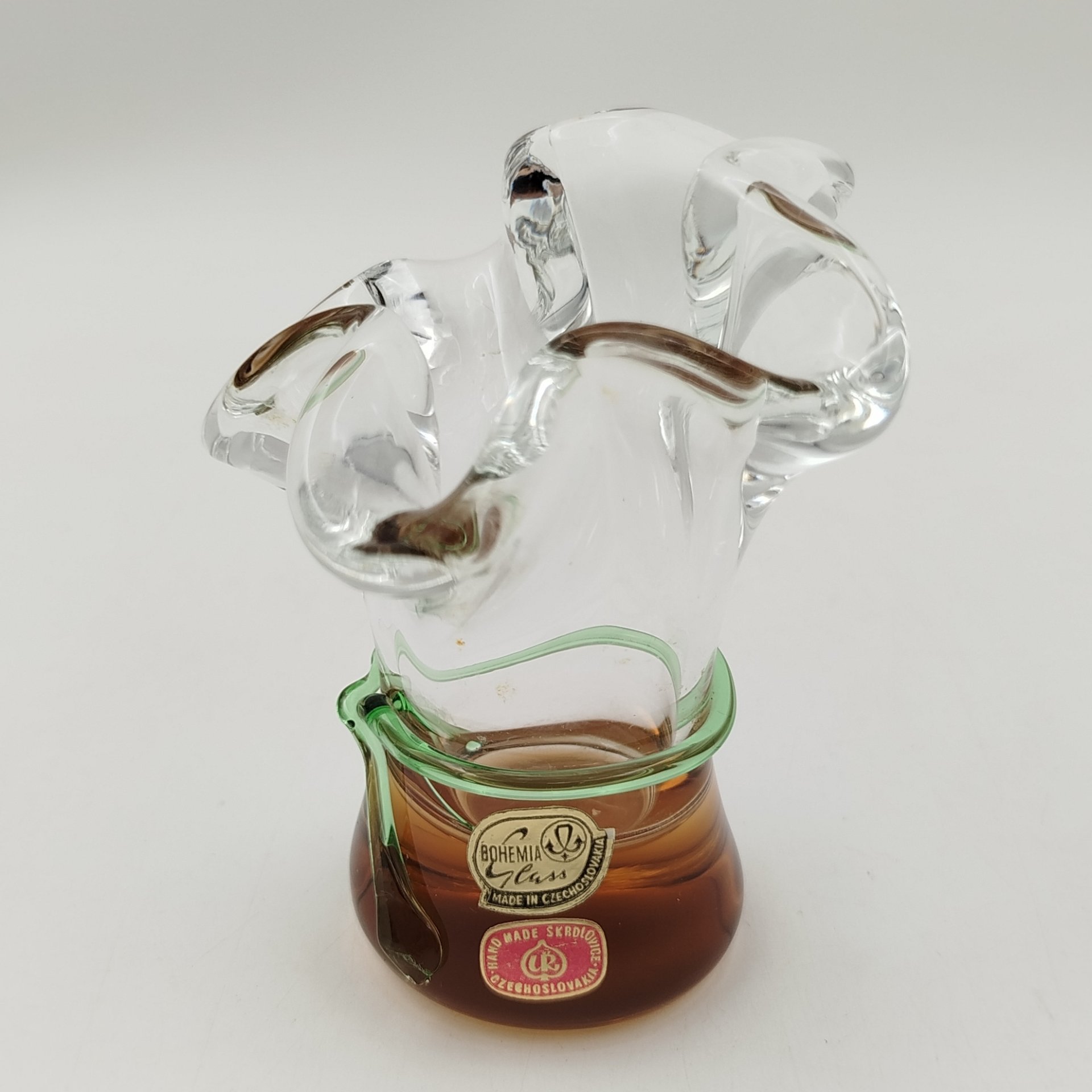 Ваза миниатюрная с янтарным подтоном у основания, Bohemia Crystal (Bohemia Glass)
