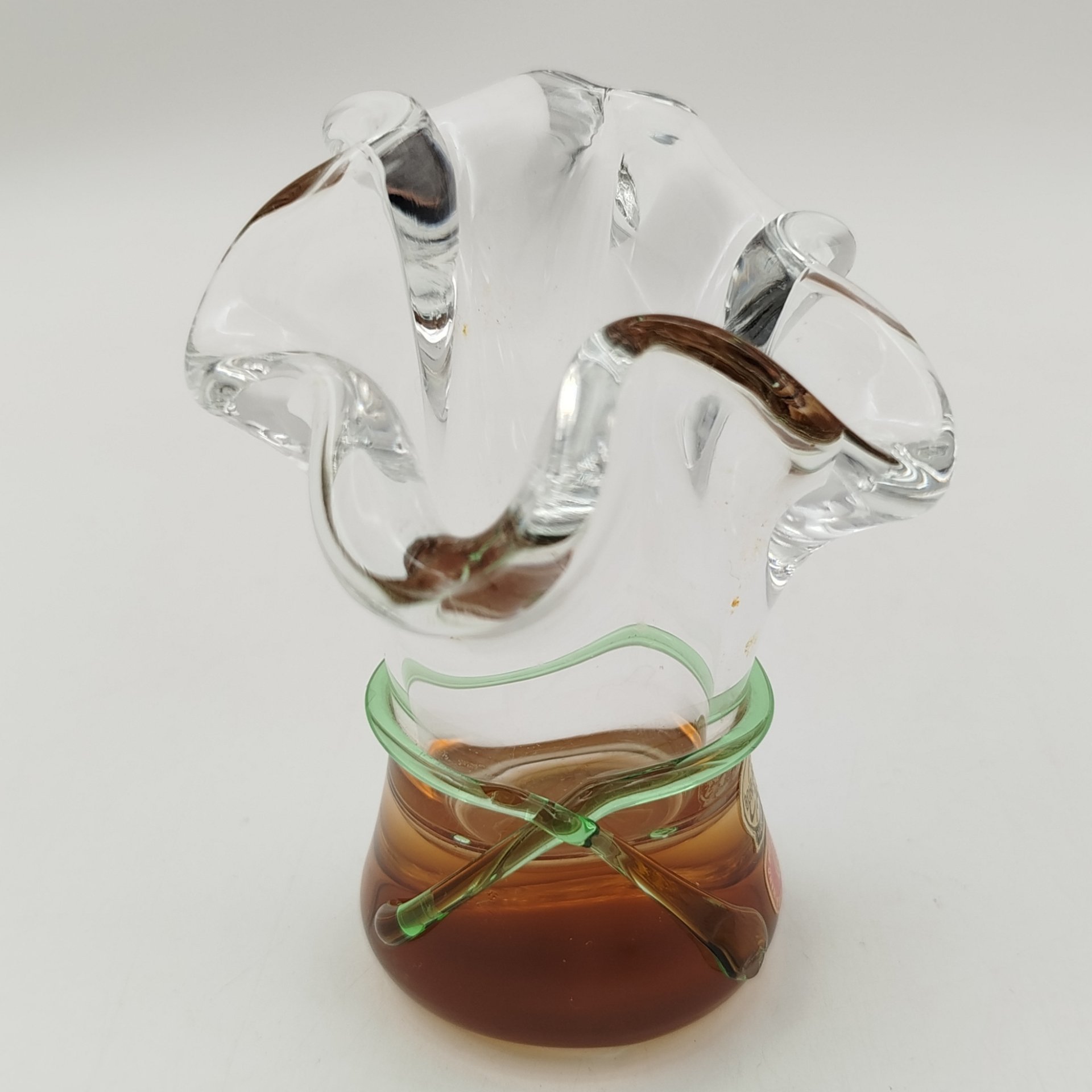 Ваза миниатюрная с янтарным подтоном у основания, Bohemia Crystal (Bohemia Glass)