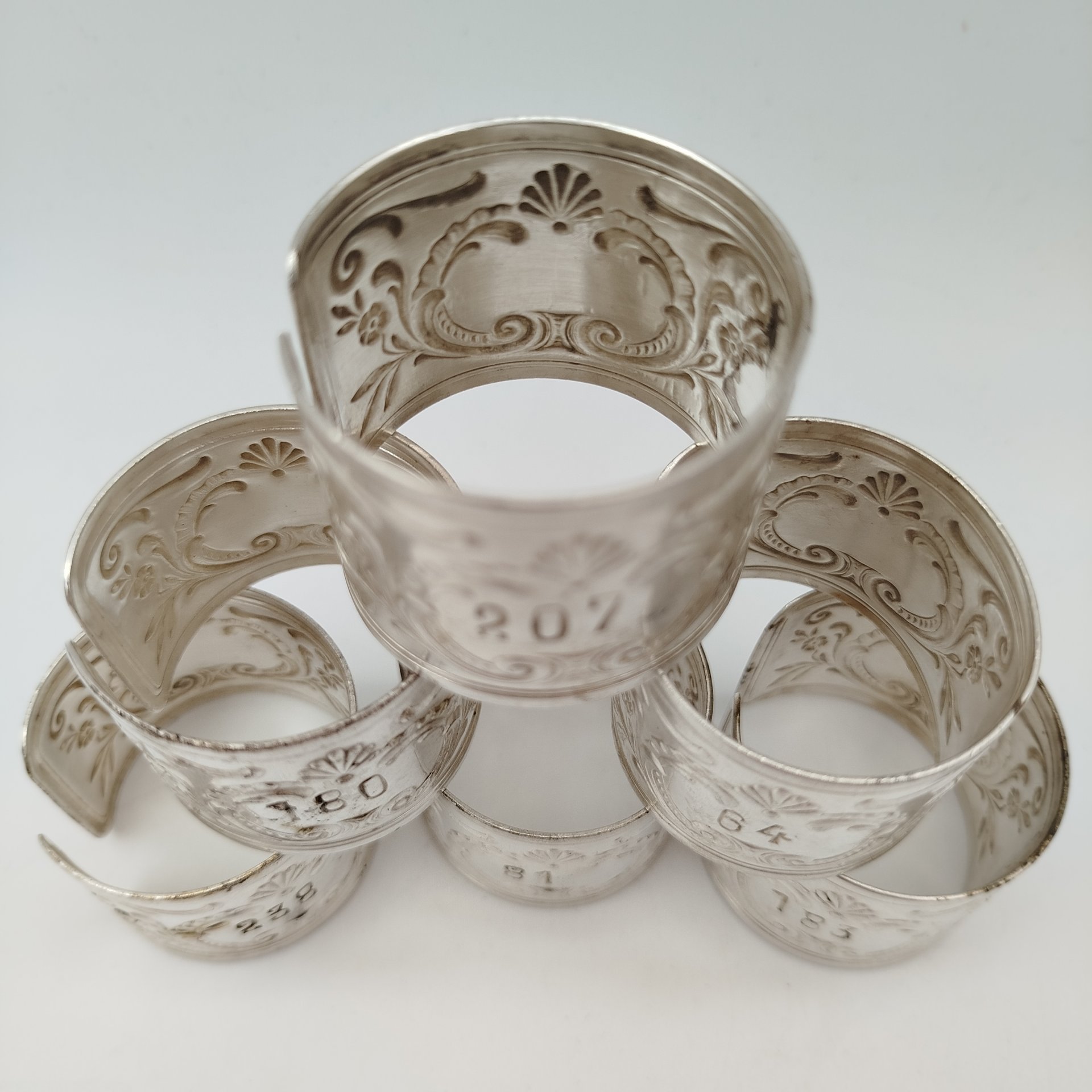 Набор винтажных колец для салфеток на 6 персон, украшенных растительным декором и произвольной нумерацией