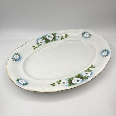 Блюдо с цветочным декором, фаянс, деколь, золочение, Конаковский фаянсовый завод им. М.И. Калинина (ЗиК Конаково), СССР, 1929-1940 гг.