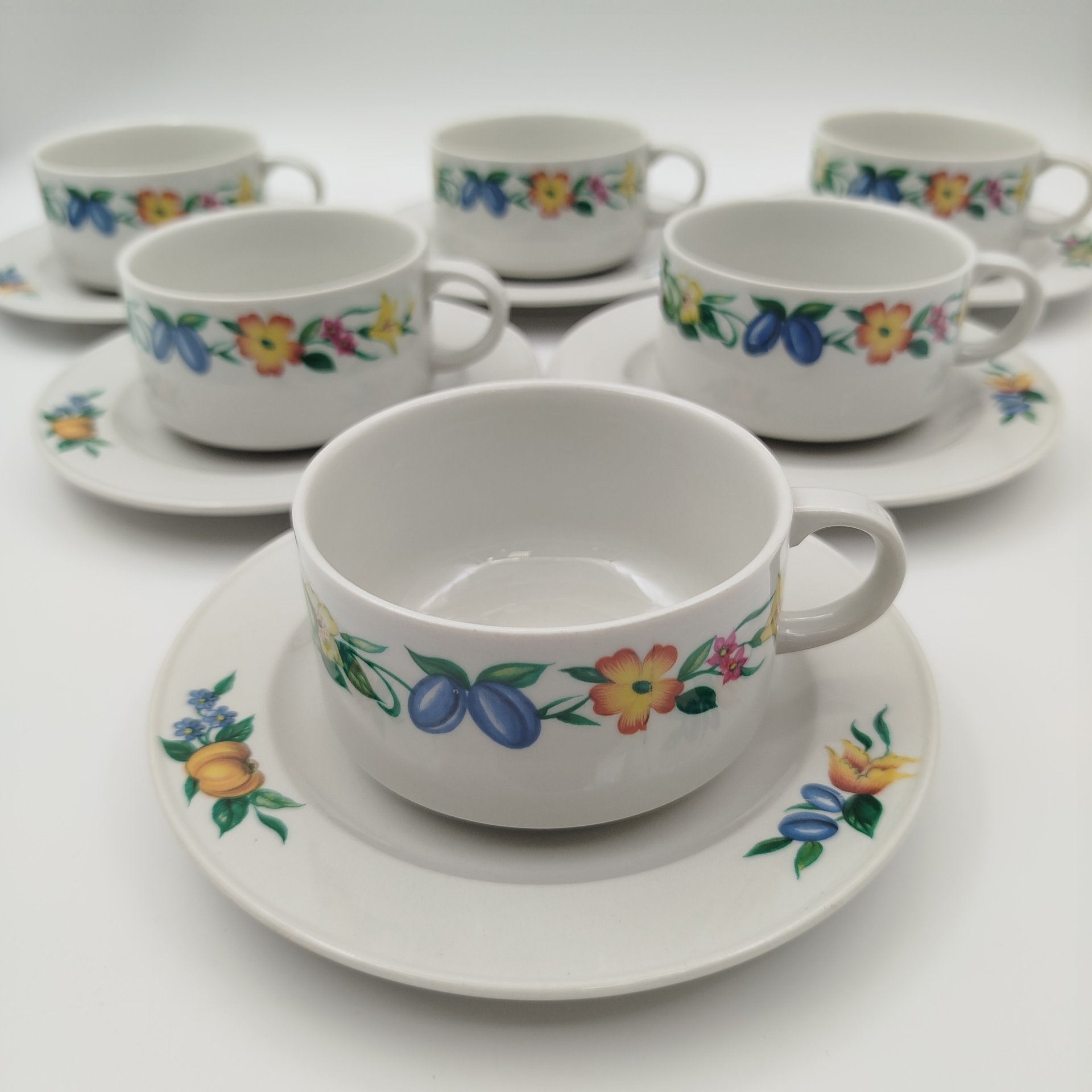 Набор чайных пар с цветочным и ягодным декором на 6 персон, Villeroy & Boch