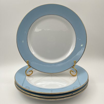 Набор обеденных тарелок с голубым кантом на 4 персоны, фаянс, крытье, золочение, Товарищество М.С. Кузнецова в Твери, Российская империя, 1880-1889 гг.