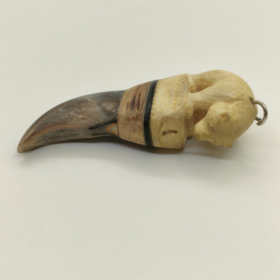 Подвеска-оберег "Медвежий коготь"