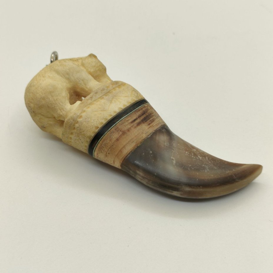 Подвеска-оберег "Медвежий коготь"