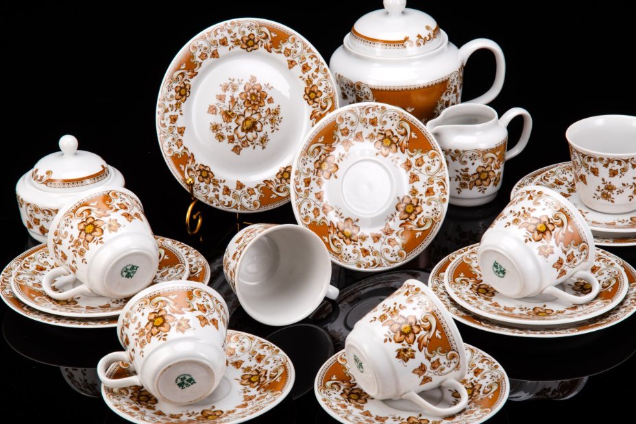 Сервиз чайный с цветочным орнаментом в охристой гамме на 6 персон (19 предметов), фарфор, печать, Moritz Zdekauer (MZ), Чехословакия, 1970-1990 гг.