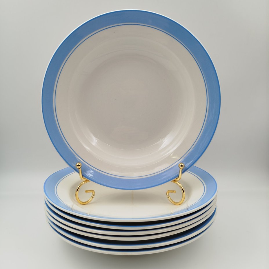 Набор суповых (глубоких) тарелок с голубым кантом на 7 персон, фаянс, Конаковский фаянсовый завод им. М.И. Калинина (ЗиК Конаково), СССР, 1962-1991 гг.