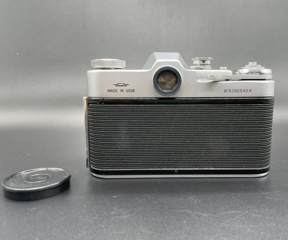 Фотоаппарат "Зенит 3м" с объективом "Индустар-50" в оригинальном кофре, Красногорский механический завод (КМЗ)