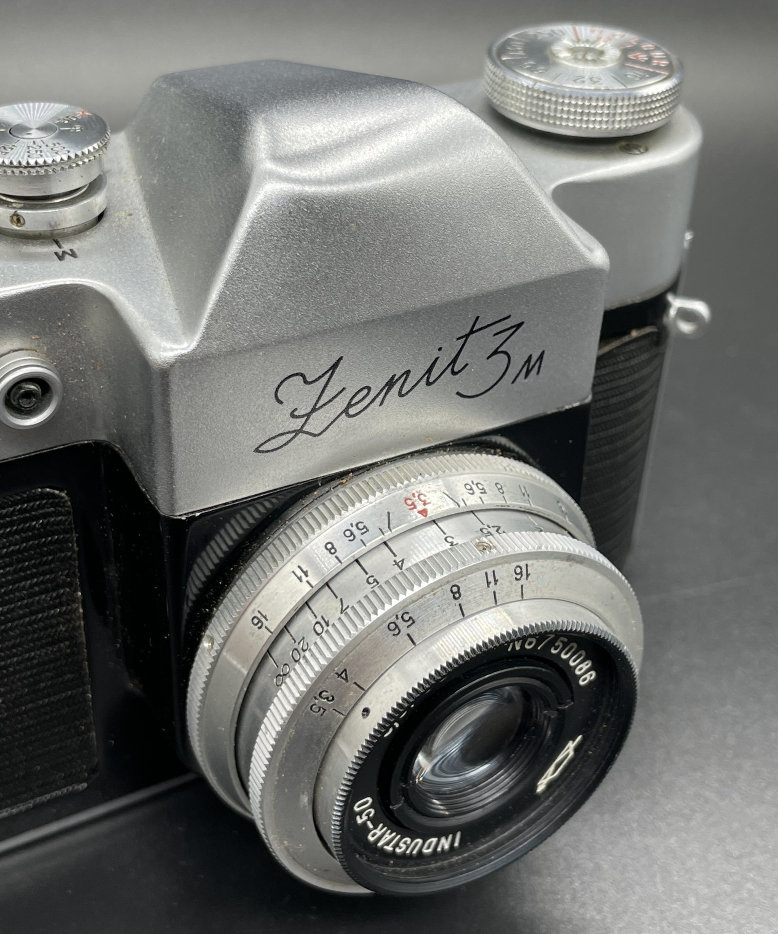 Фотоаппарат "Зенит 3м" с объективом "Индустар-50" в оригинальном кофре, Красногорский механический завод (КМЗ)