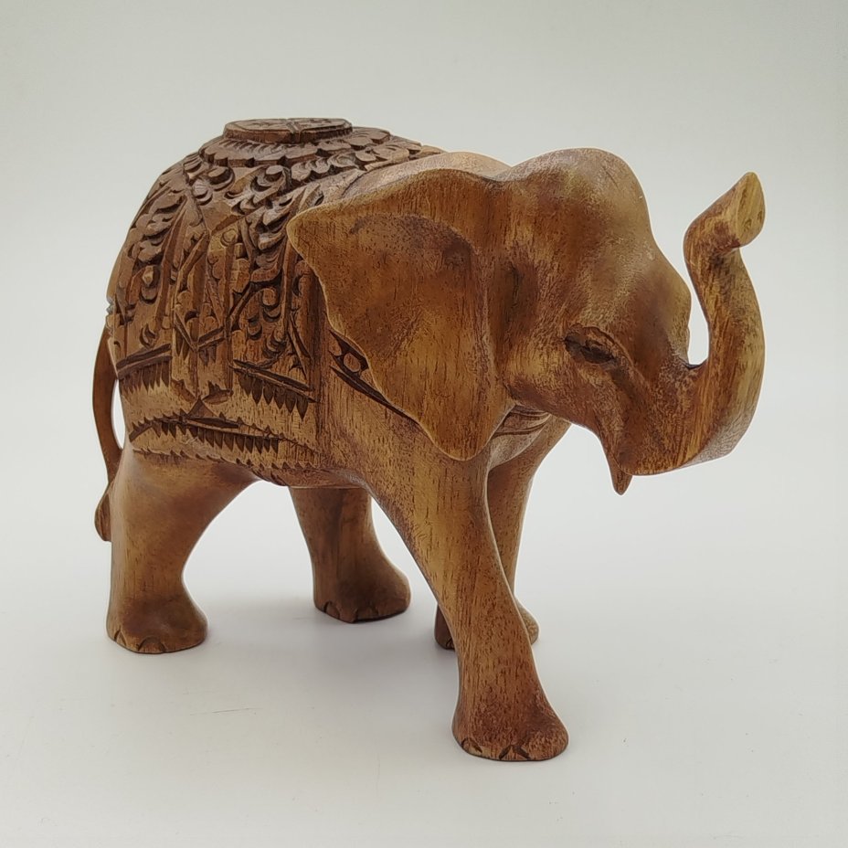 Статуэтка "Слон в попоне", дерево, резьба, Азия, 1980-2000 гг.