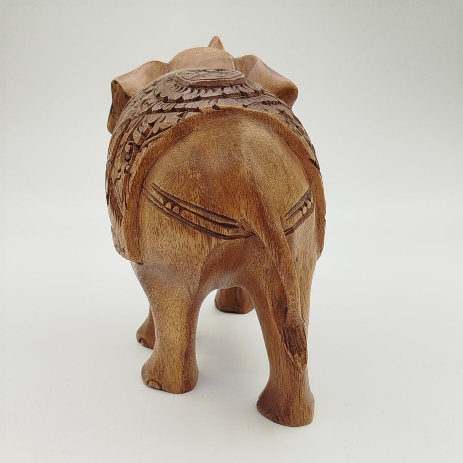 Статуэтка "Слон в попоне"