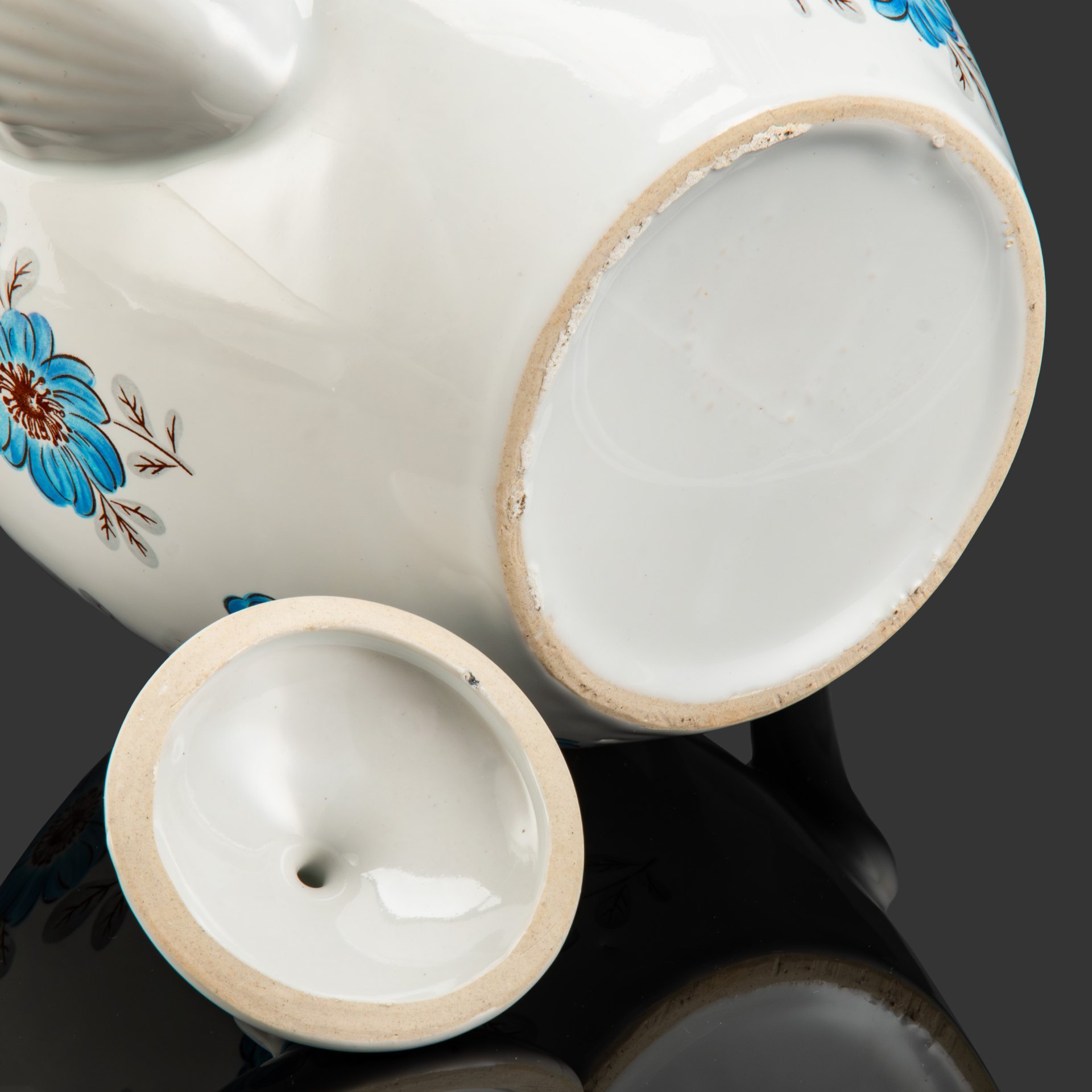 Чайник доливной с цветочным декором