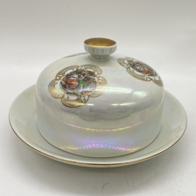 Масленка круглой формы из сервиза "Мадонна", фарфор, люстр, деколь, золочение, Colditz (Кольдиц), ГДР, 1970-1980 гг.