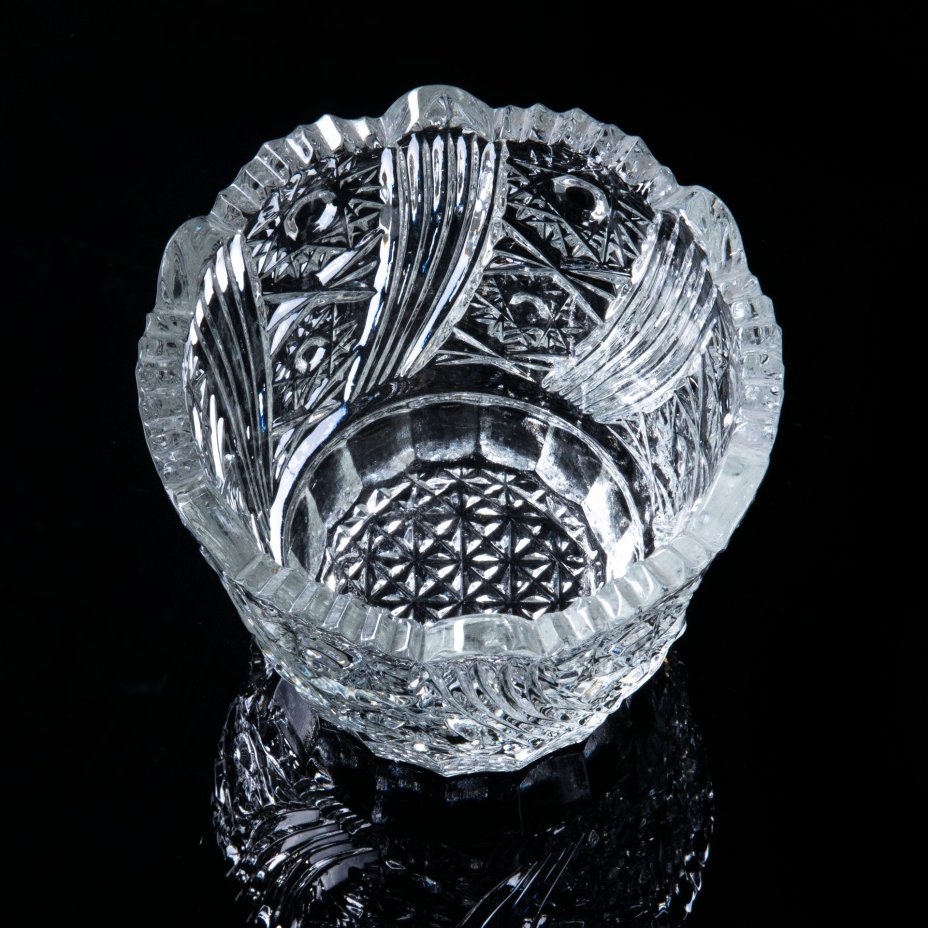 Ваза с рельефным декором, хрусталь, алмазная грань, СССР, 1970-1990 гг.