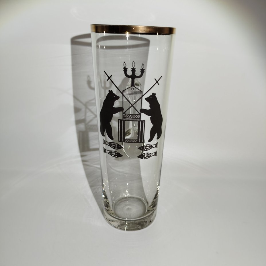 Кружка пивная с гербом Великого Новгорода, стекло, деколь, золочение, СССР, 1970-1990 гг.