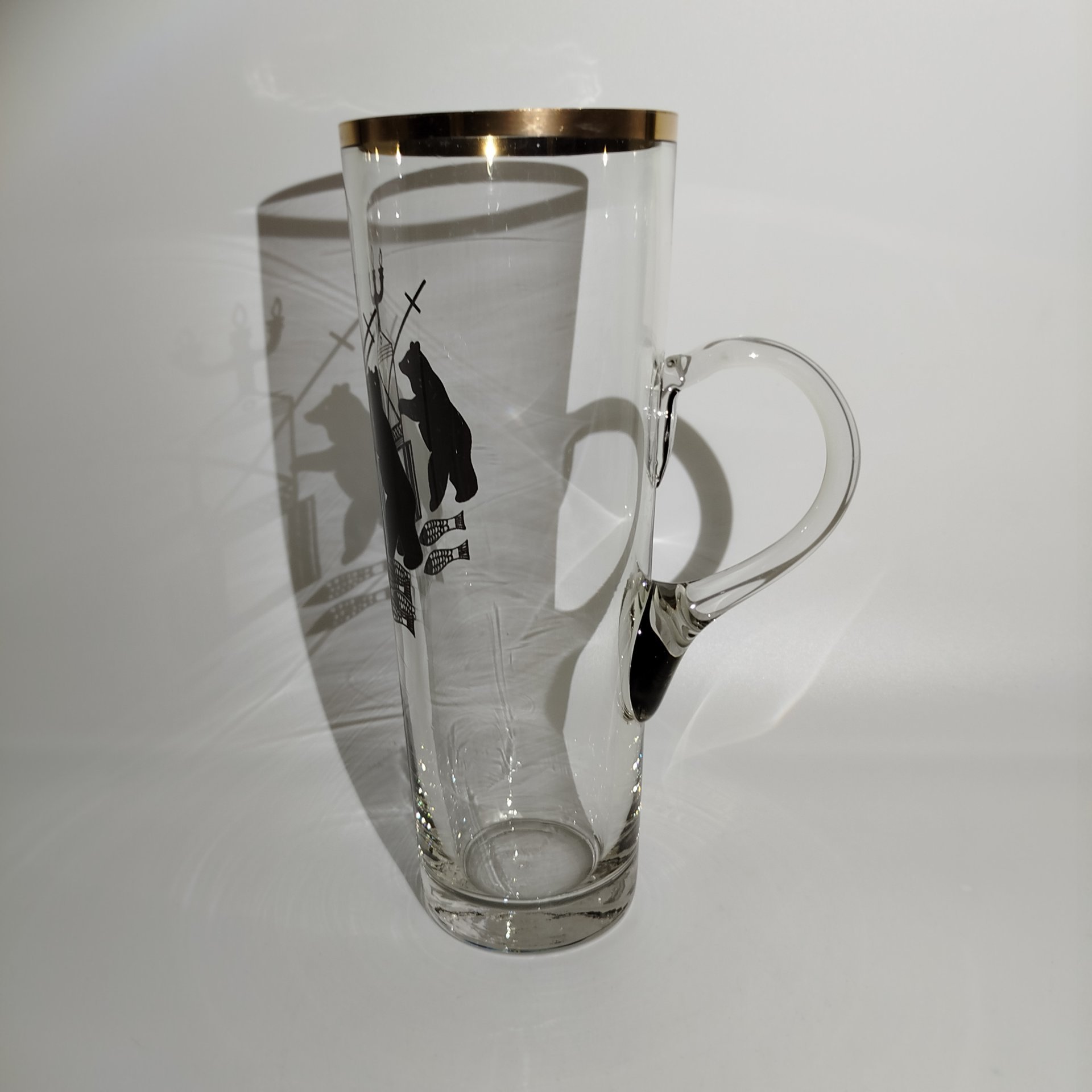 Кружка пивная с гербом Великого Новгорода, стекло, деколь, золочение, СССР, 1970-1990 гг.