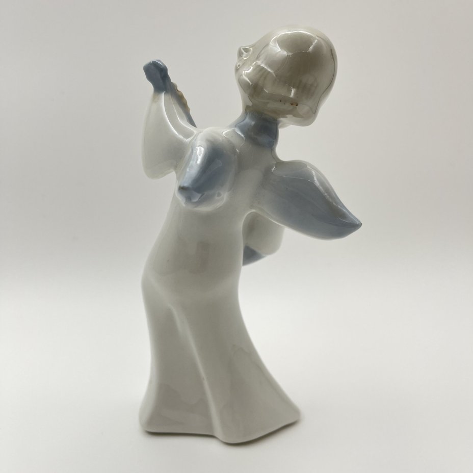 Статуэтка "Ангел с лютней", фарфор, роспись, Tengra, Испания, 1970-2000 гг.