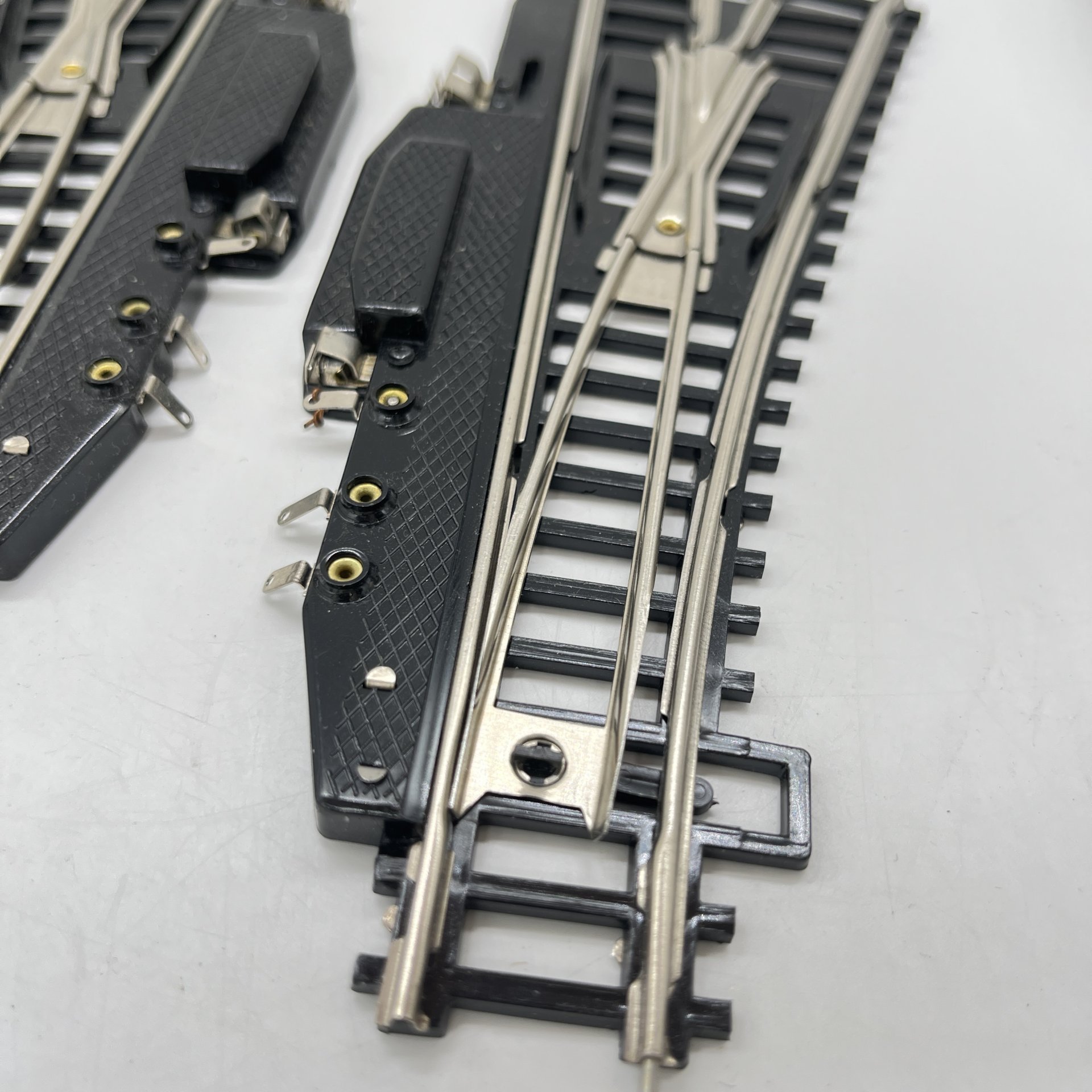 Набор из частей железной дороги (2 стрелки, кнопочный пульт управления, реле) Berliner TT Bahnen