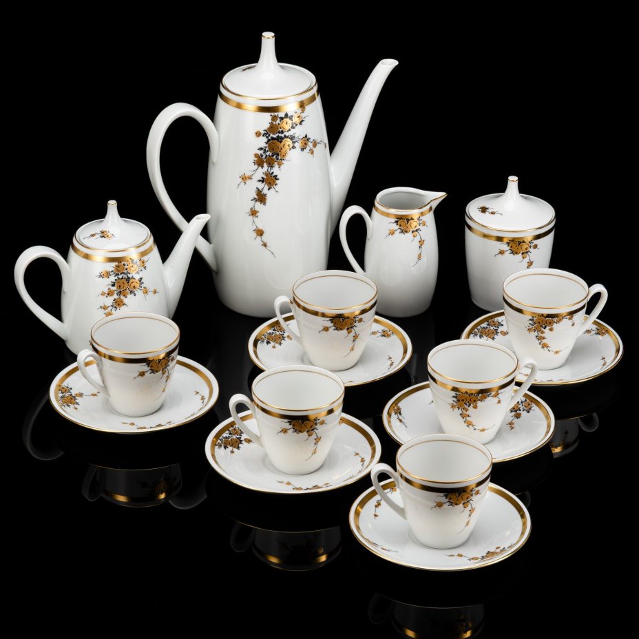 Сервиз чайно-кофейный с цветочным декором на 6 персон (16 предметов), фарфор, деколь, золочение, Graf Von Henneberg Porzellan, 1777 Jlmenau, ГДР, 1949-1970 гг.