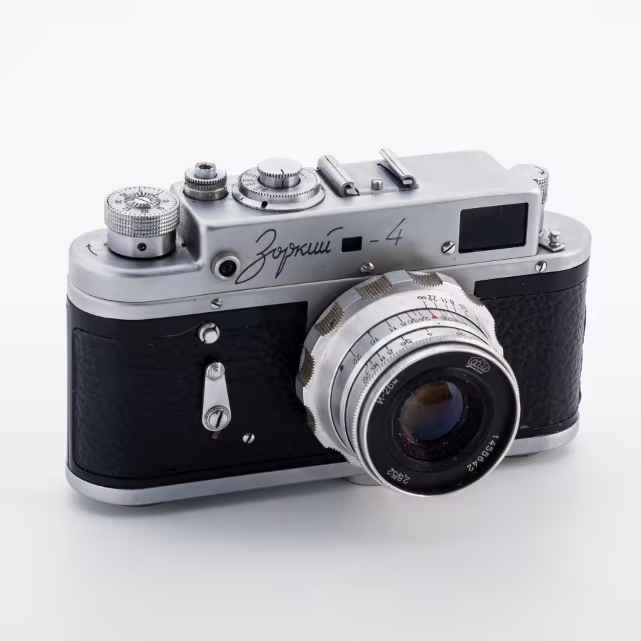 Фотоаппарат "Зоркий-4" с объективом "Индустар-26м" в оригинальном чехле, Красногорский механический завод (КМЗ)