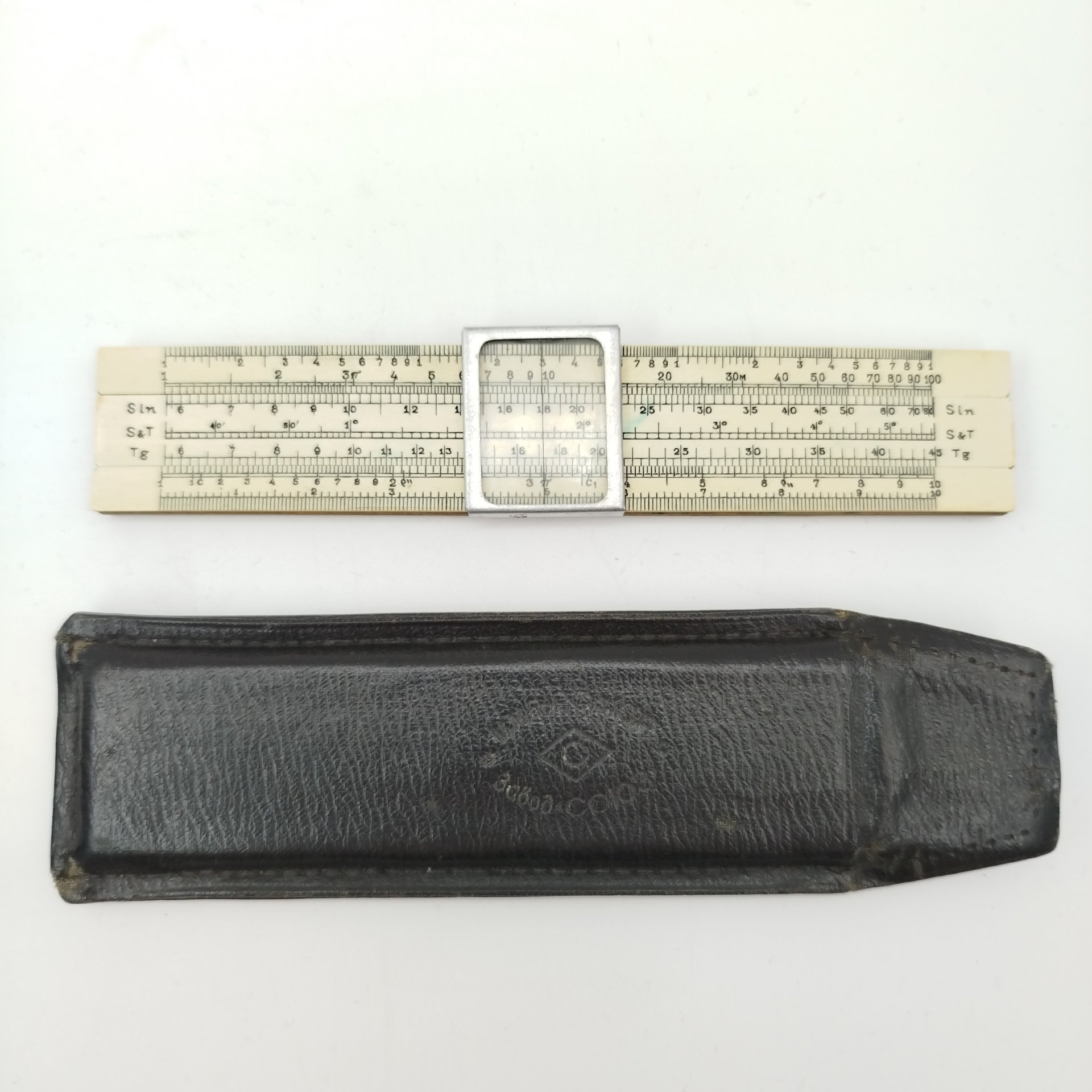 Линейка логарифмическая, дерево, кожа, Завод «Союз», Ленинград, СССР, 1950-1970 гг.