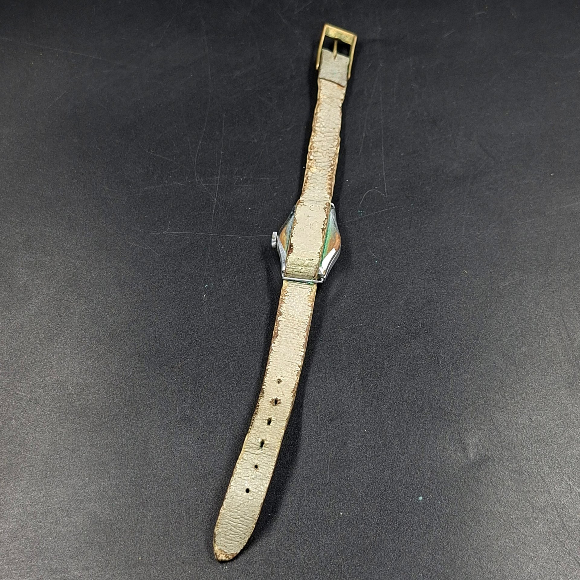 Часы наручные женские "Звезда" с серым ремешком, металл, стекло, Пензенский часовой завод, СССР, 1950-1980 гг.