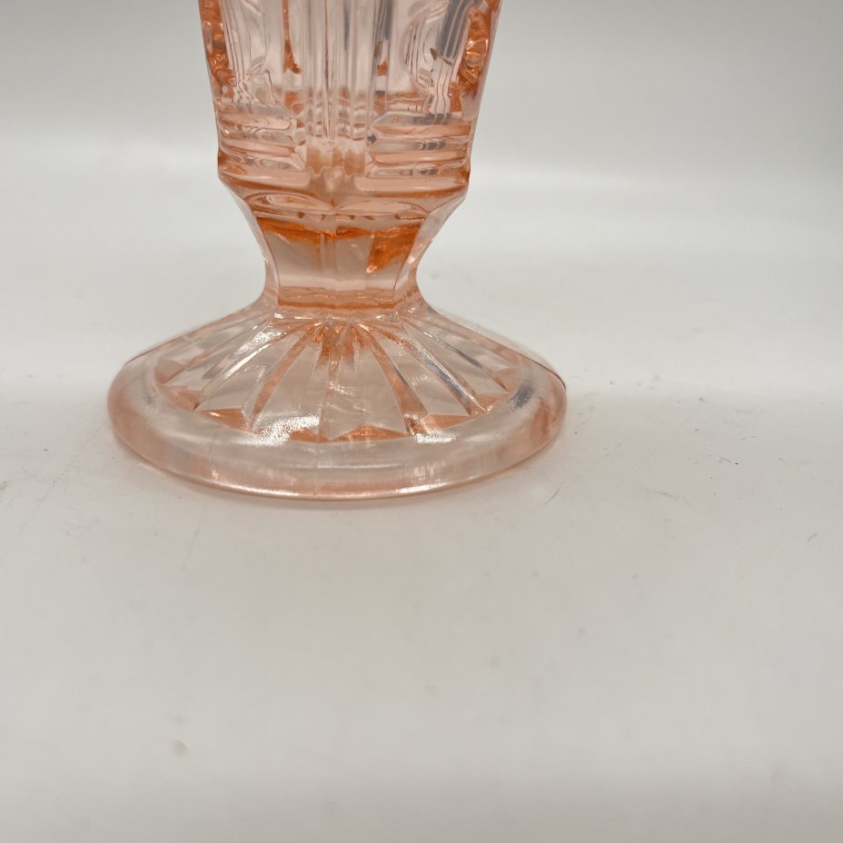 Вазочка для небольшого букета в карамельном оттенке