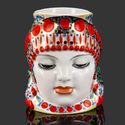 Кружка декоративная "Молоко", скульптор Данько Н.Я., художник Воробьевский А.В., Ленинградский фарфоровый завод (ЛФЗ)