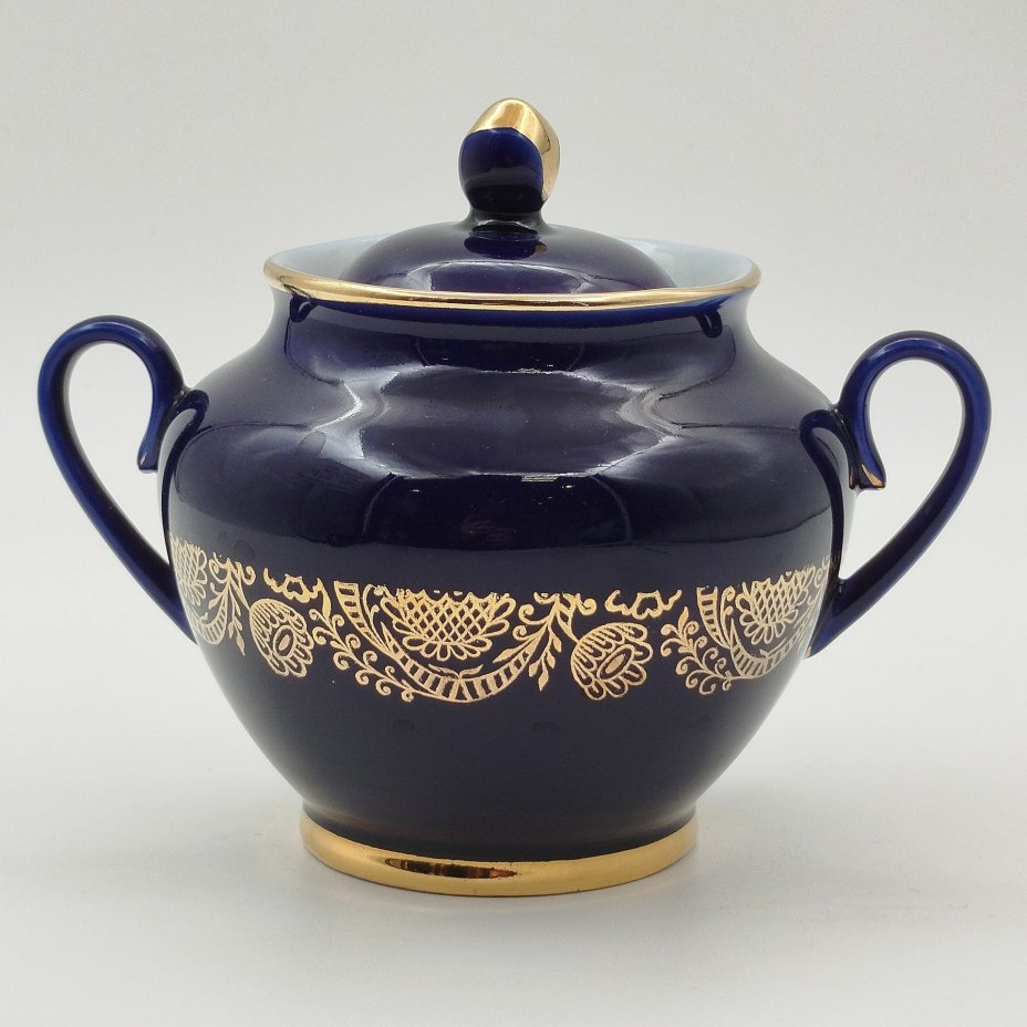 Сахарница "Золотой фриз", автор Косенкова К.Г., фарфор, крытье кобальтом, золочение, Ленинградский фарфоровый завод (ЛФЗ), СССР, 1970-1991 гг.