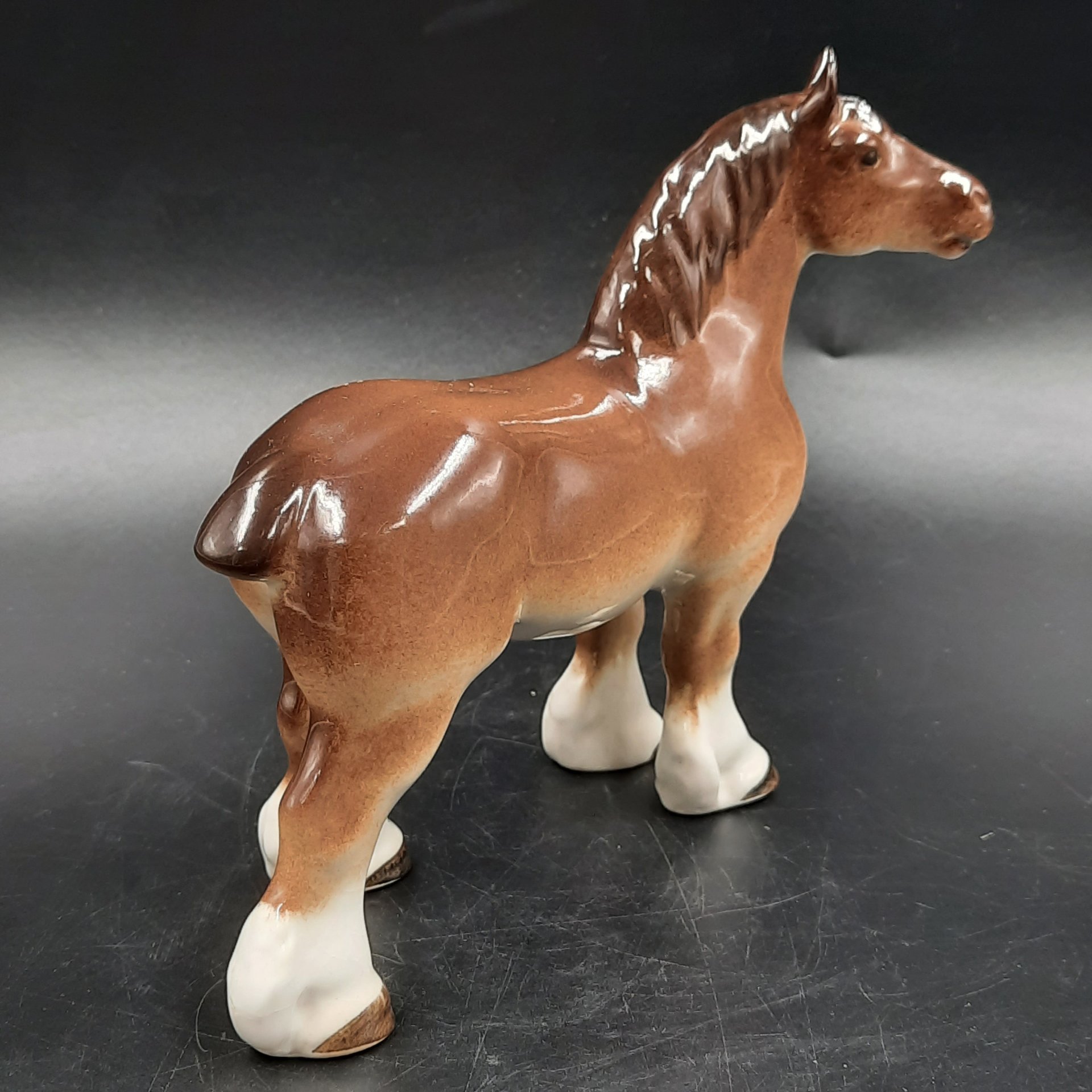 Статуэтка "Лошадь-тяжеловоз", фарфор, аэрография, Ленинградский фарфоровый завод (ЛФЗ), СССР, 1970-1990 гг.