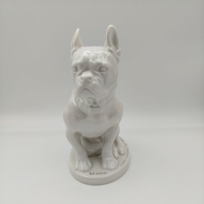 Статуэтка "Боксер" (с дарственной надписью), скульптор В.С. Драчинская, фарфор, Ленинградский фарфоровый завод (ЛФЗ), СССР, 1960-1970 гг.