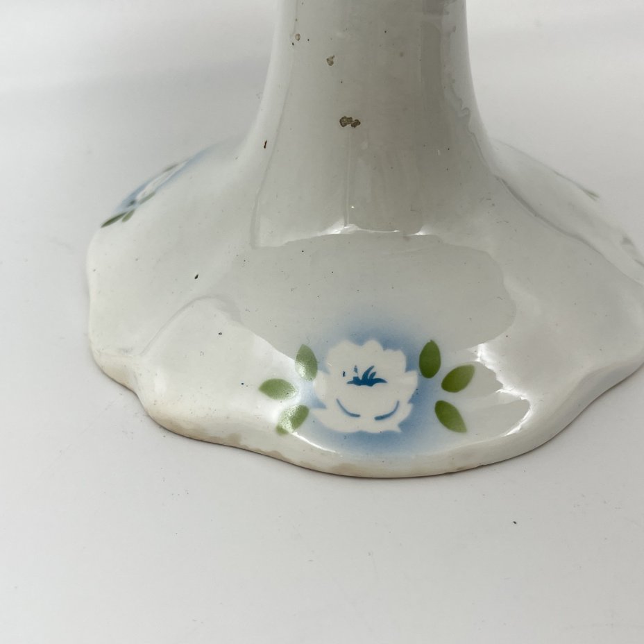 Фруктовница с цветочным декором, фаянс, деколь, золочение, Конаковский фаянсовый завод им. М.И. Калинина (ЗиК Конаково), СССР, 1929-1940 гг.