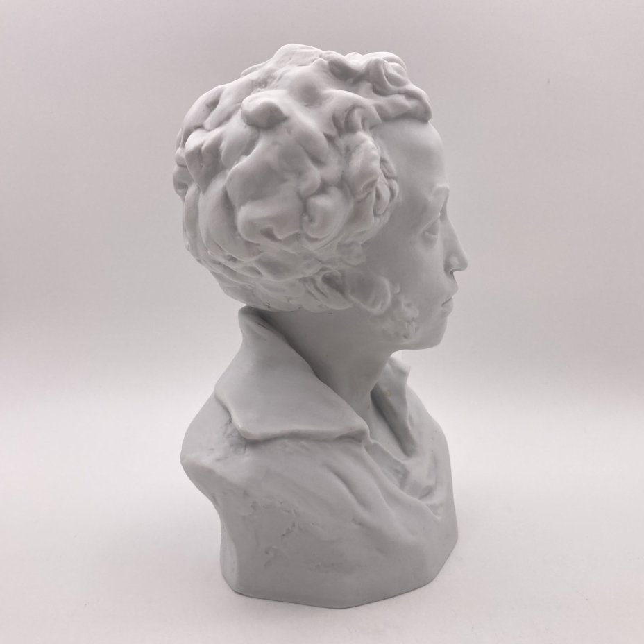 Бюст "А.С. Пушкин", автор модели А.Д. Корсиков, бисквит, Ленинградский фарфоровый завод (ЛФЗ), Ленинградский фарфоровый завод (ЛФЗ)