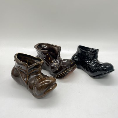 Набор из 3 статуэток "Башмаки", керамика, глазурь, СССР, 1970-1990 гг.