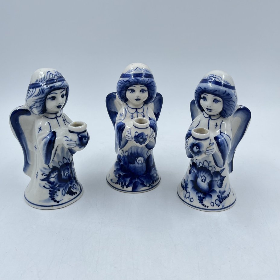 Набор из 3 подсвечников "Ангелочки", Гжель, фарфор, роспись, Россия, 1990-2000 гг.