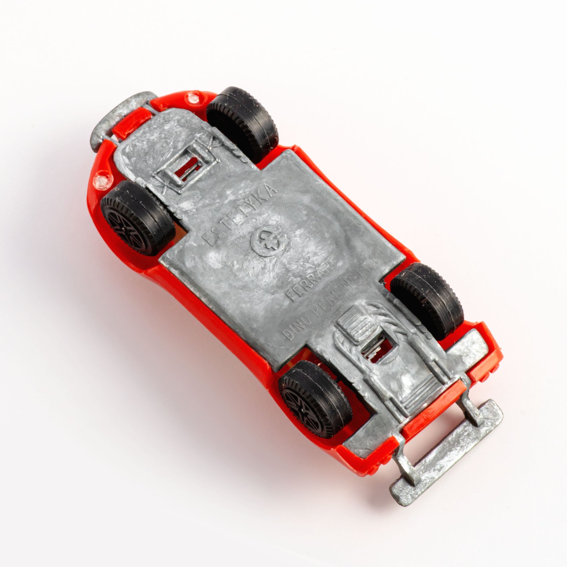 Модель автомобиля коллекционная "Ferrari Dino Berlinetta" из серии "Samochód sportowy", Estetyka
