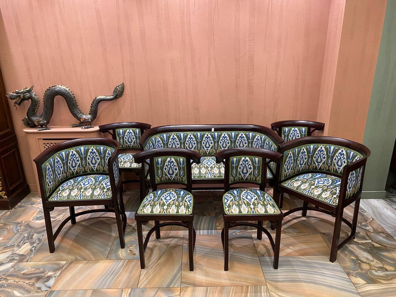 Мебельный гарнитур в стиле модерн, состоящий из софы, двух кресел и четырех стульев, дерево, ткань, Jacob & Josef Kohn (Яков и Иосиф Кон), Российская империя, 1900-1920 гг.