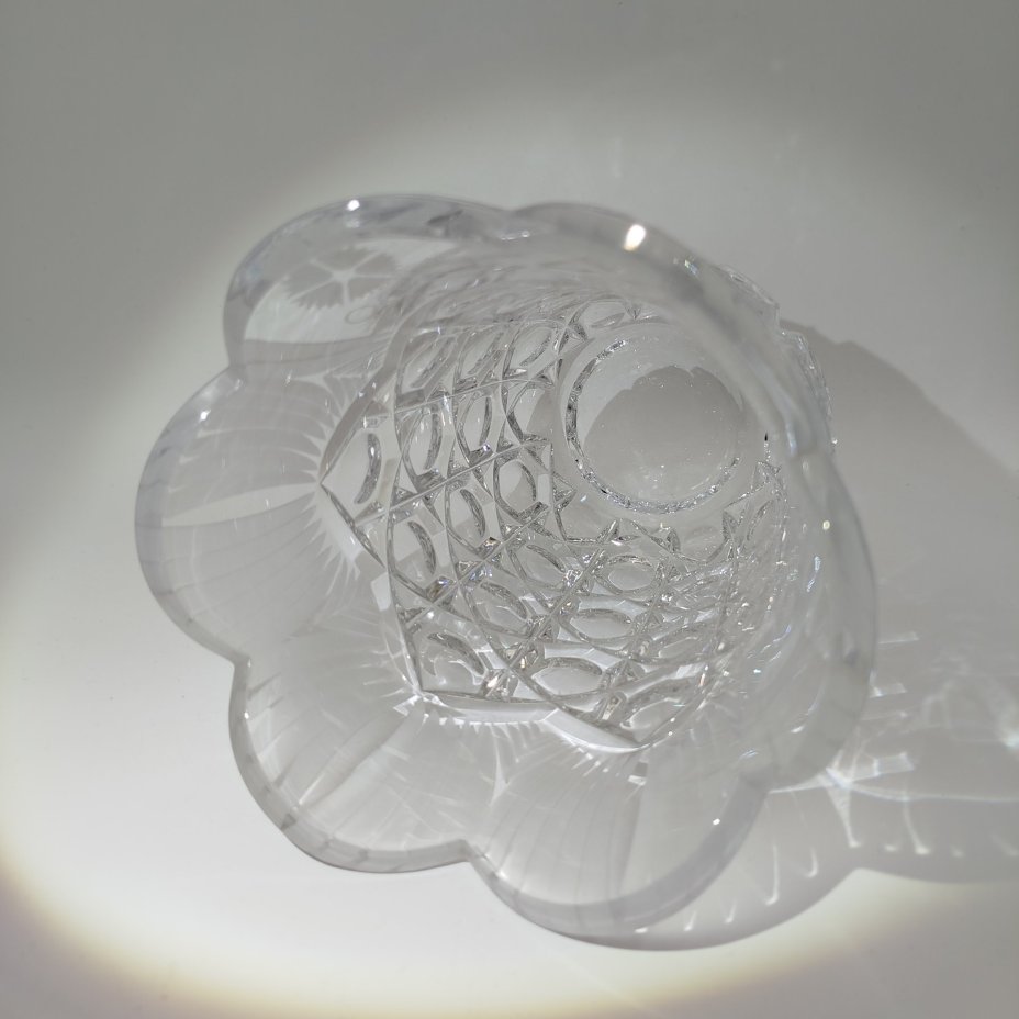 Ваза "Магнолия" с олимпийской символикой, автор Х.М. Пыльд, хрусталь, алмазная грань, Ленинградский завод художественного стекла (ЛЗХС), СССР, 1976-1980 гг.