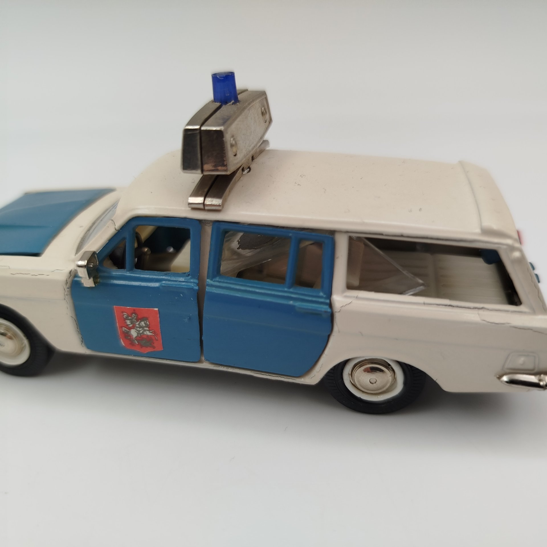 Модель автомобиля "ГАЗ-2402" (Милиция), авторская, металл, пластмасса, СССР, 1970-1990 гг.