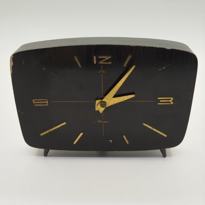 Часы настольные "Маяк", дерево, латунь, лак, Сердобский часовой завод «Маяк», СССР, 1960-1970 гг.