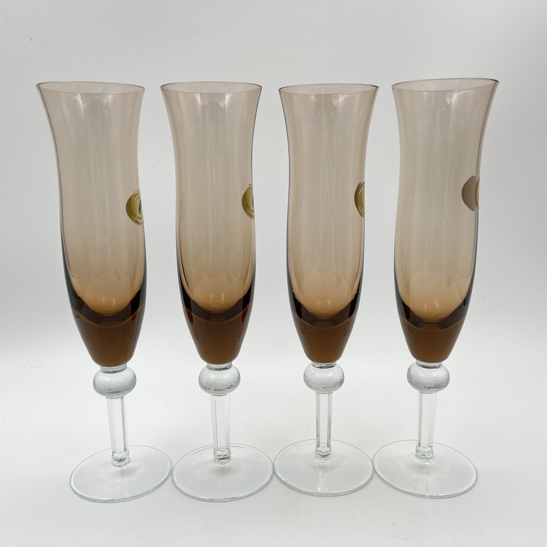 Набор из 4 бокалов для шампанского, стекло, Гусевской хрустальный завод (Гусь-Хрустальный), Российская Федерация, 1991-2010 гг.