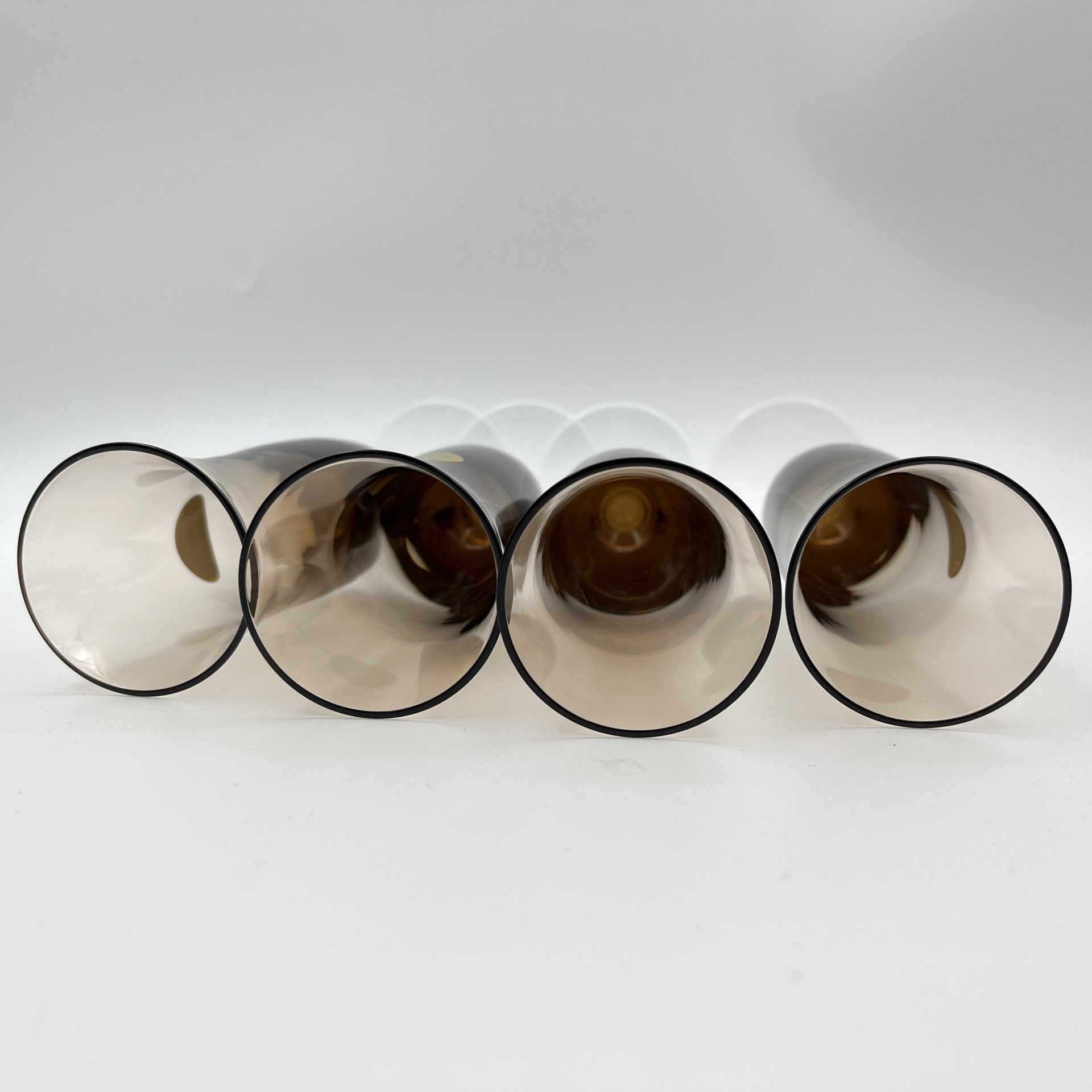 Набор из 4 бокалов для шампанского, стекло, Гусевской хрустальный завод (Гусь-Хрустальный), Российская Федерация, 1991-2010 гг.