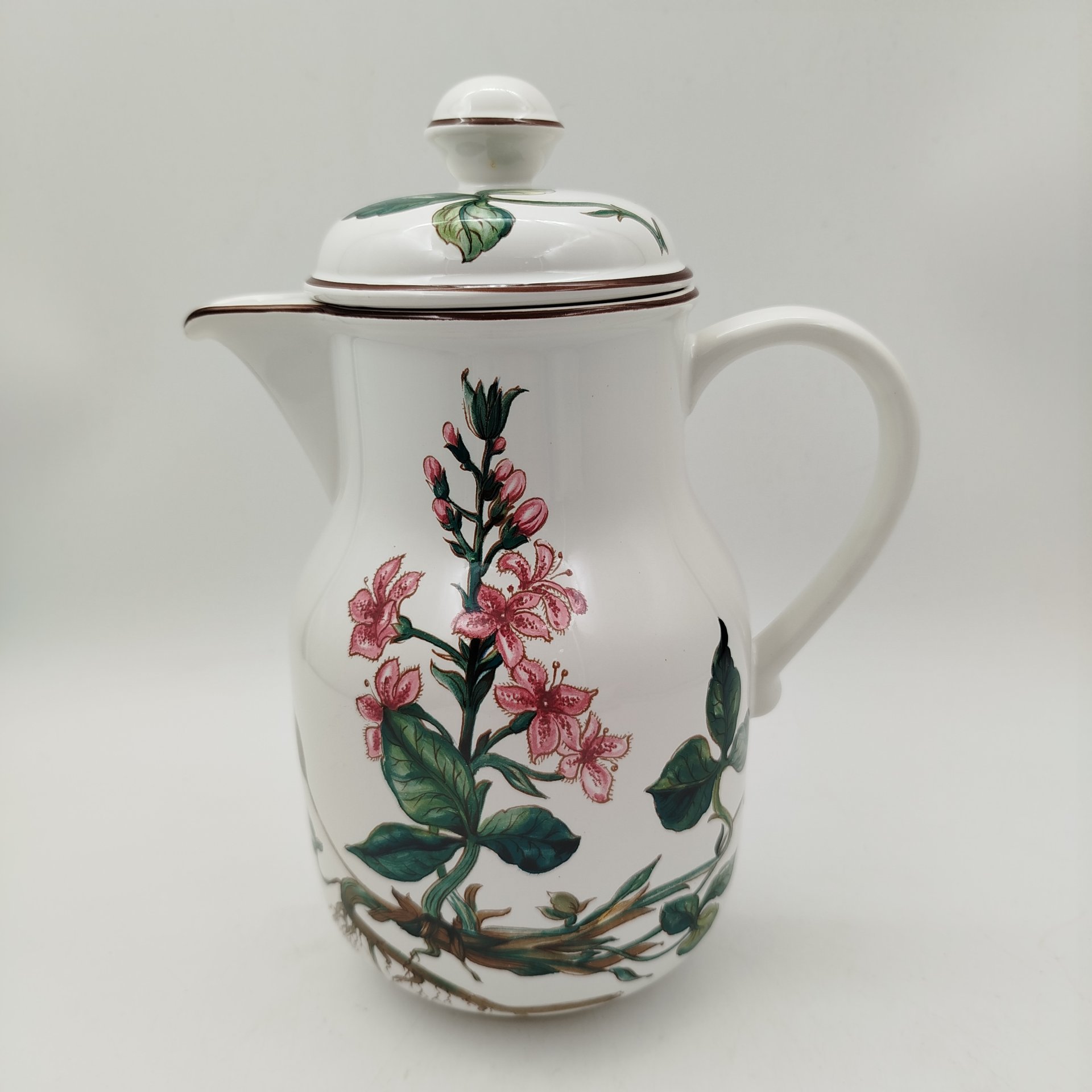 Кофейник "Menyanthes trifoliata" ("Вахта трёхлистная"), серия "Botanica", фарфор, деколь, Villeroy & Boch, Люксембург, 1980-2000 гг.