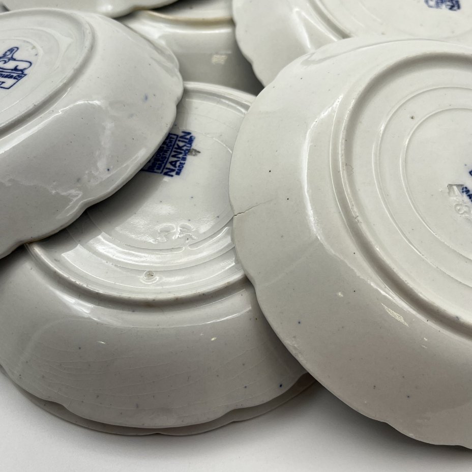 Набор из 8-ми десертных тарелок (блюдец) в азиатском стиле, Petrus Regout Maastricht