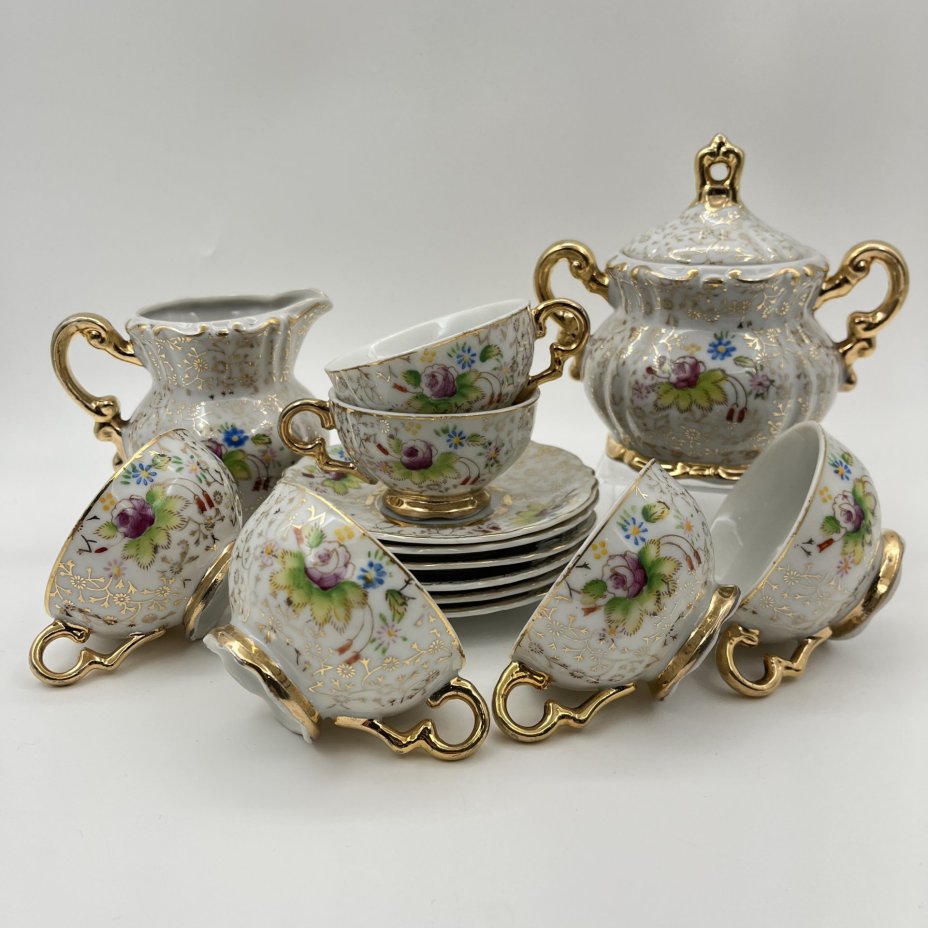 Кофейный набор с цветочным декором на 6 персон (14 предметов), фарфор, деколь, роспись, золочение, Европа, 1960-1980 гг.