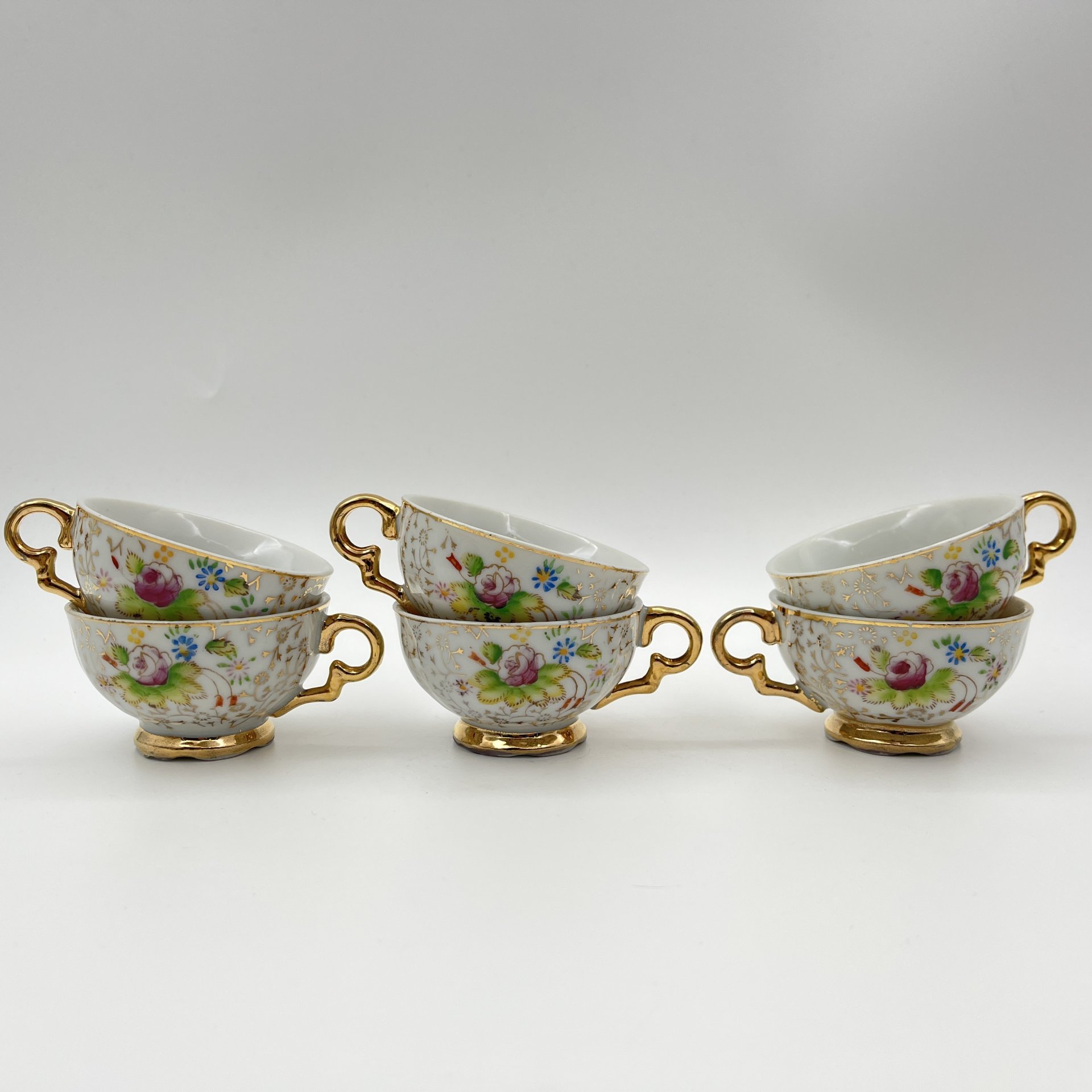 Кофейный набор с цветочным декором на 6 персон (14 предметов), фарфор, деколь, роспись, золочение, Европа, 1960-1980 гг.