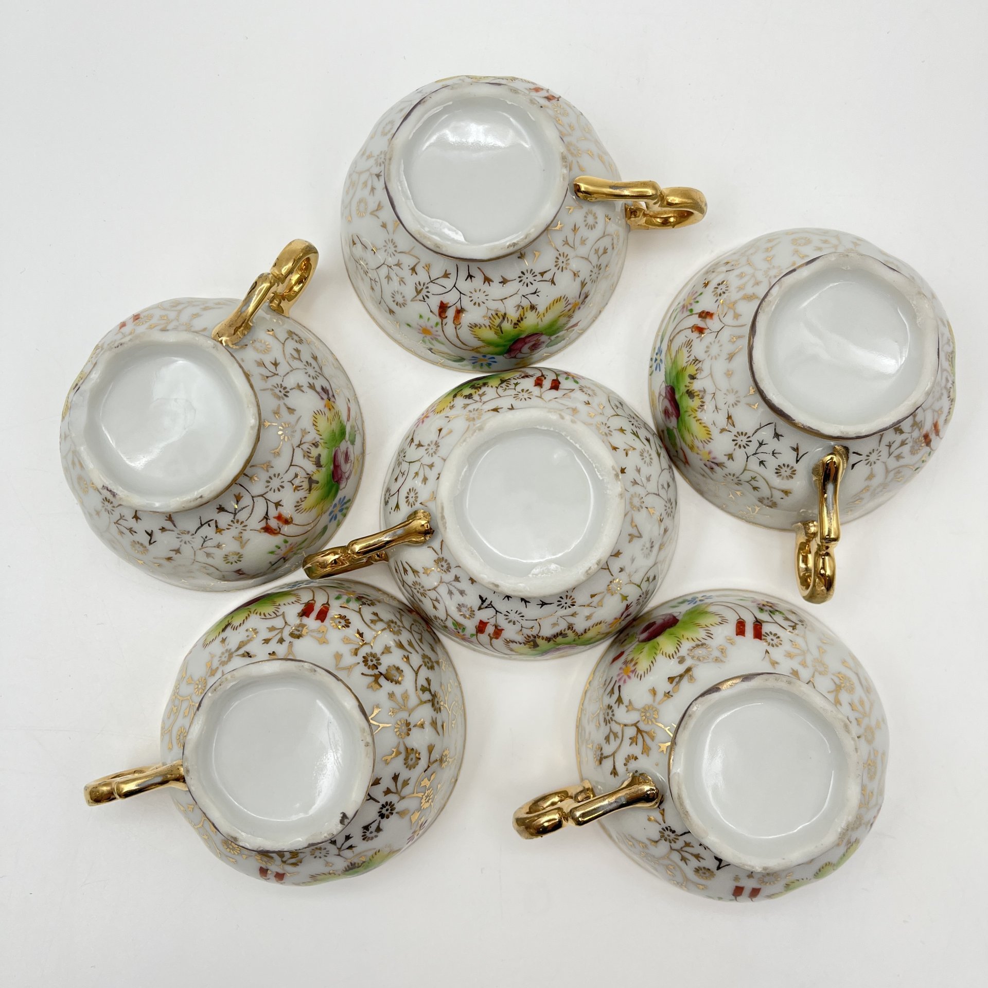 Кофейный набор с цветочным декором на 6 персон (14 предметов), фарфор, деколь, роспись, золочение, Европа, 1960-1980 гг.