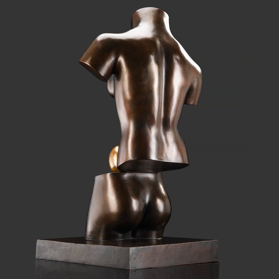 [Экспертное заключение Е.Ю. Ельковой НИНЭ им. П.М. Третьякова] Скульптура "Космическая Венера" по образцу 1984 г., скульптор Сальвадор Дали (1904-1989 гг.),  № 311/350,  Литейная фирма "Jemelton"